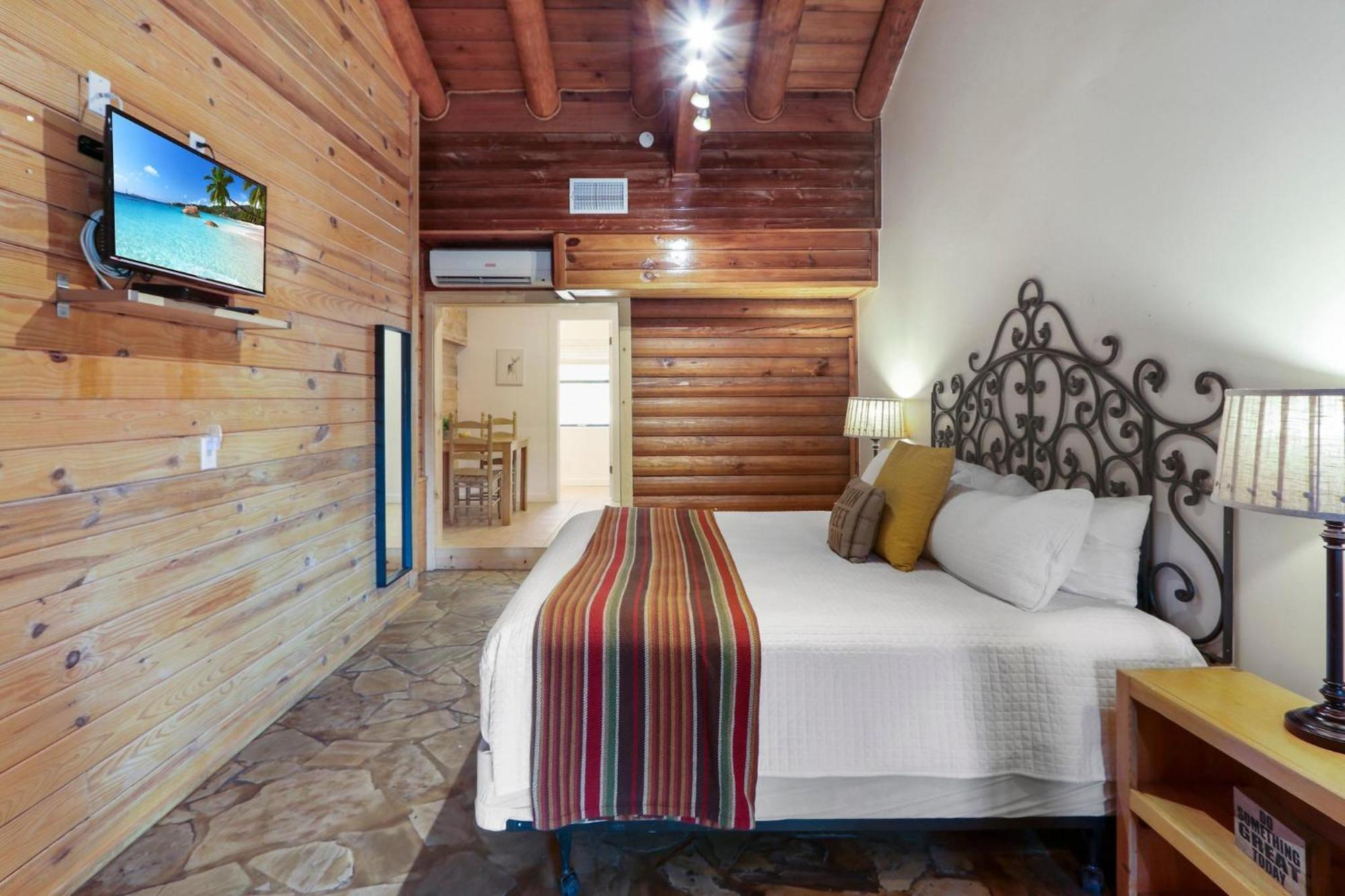 Wimberley Log Cabins Resort And Suites- Unit 3 외부 사진